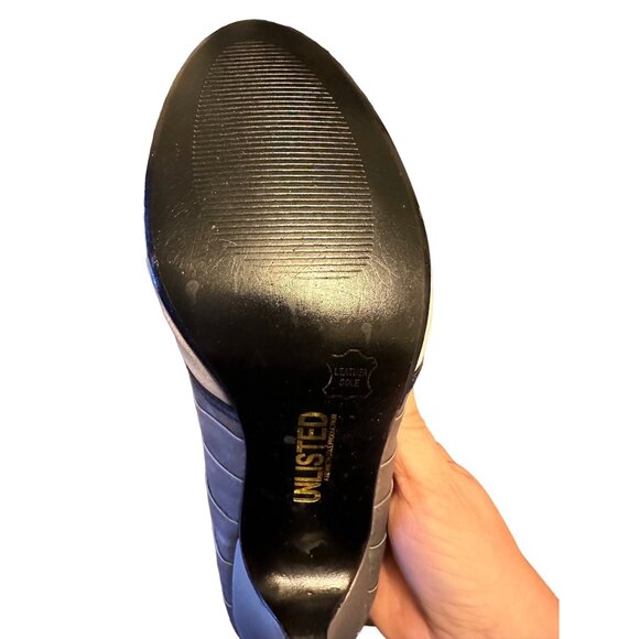 ๐ 2/$20 ๐ Silver Pewter Pleated Heels with Black Trim and Bows sz 9.5 - Picture 7 of 9